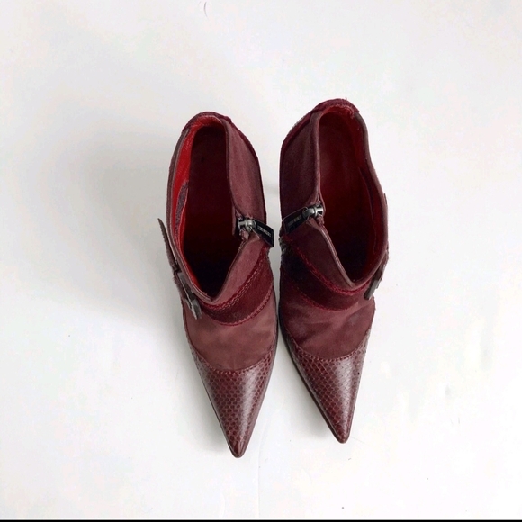 Claudio Merazzi Burgundy/Red Leather Point Toe Buckle Booties 35.5/5.5 Italy - Picture 9 of 12